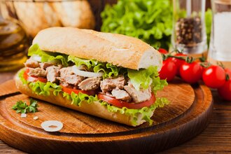 Ekmek Arası Ton Balıklı görseli