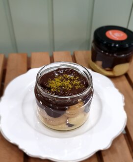 Fıstıklı Profiterol görseli