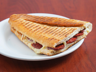 Sucuklu Kaşarlı Tost görseli