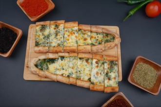 Ispanaklı Kaşarlı Pide (Açık) görseli