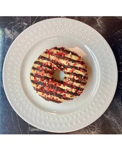 Çilekli Donut görseli