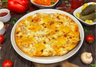 Dört Peynirli Pizza görseli