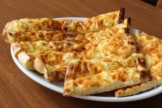 Kaşarlı Yumurtalı Pide görseli