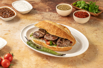 Ekmek Arası Satır Köfte (150 Gr.) görseli