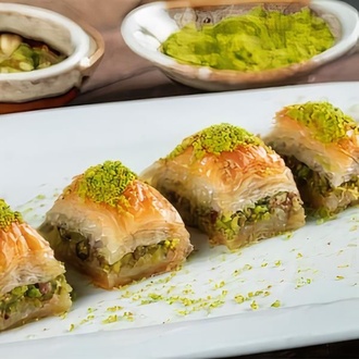 Fıstıklı Baklava (500 Gr.) görseli