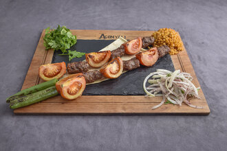 Domatesli Kebap görseli