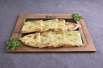 Kaşarlı Pide görseli