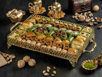 Süper Karışık Fıstıklı (1 Kg.) görseli