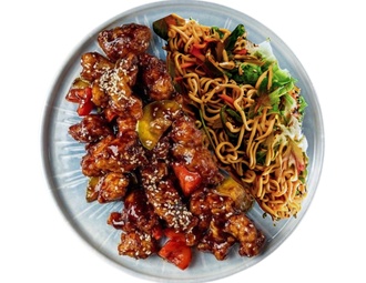 Sebzeli Noodle Üstü General Tso görseli