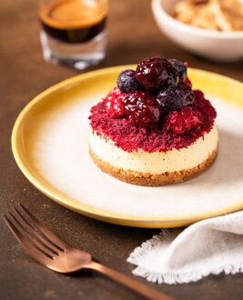 Orman Meyveli Cheesecake görseli