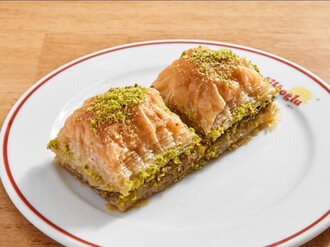 Fıstıklı Özel Kare Baklava (1 Kg) görseli