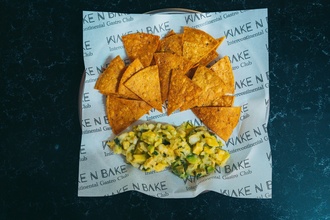 Nachos & Guacamole görseli