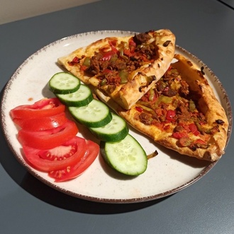 Kuşbaşılı Pide görseli