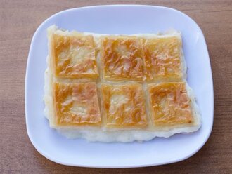 Mozzarella Kaşarlı Su Böreği (Porsiyon) görseli