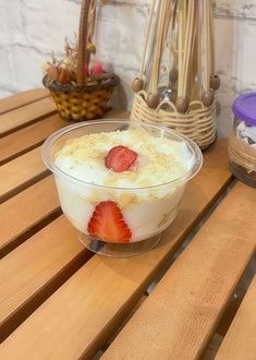 Çilekli Mag görseli