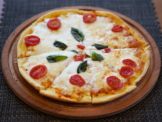 Margarita Pizza ( Orta ) görseli