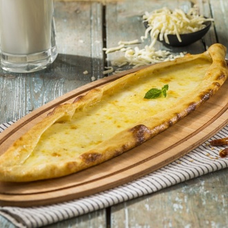 Kaşarlı Pide görseli
