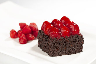Frambuaz Çikolatalı Pasta (Adet) görseli