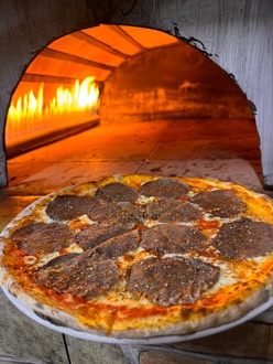 Red Hot Pizza görseli