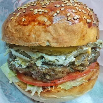 Goat Cheese Burger görseli