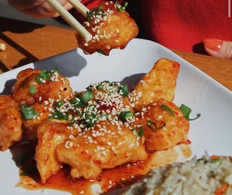 Tatlı Ekşi Soslu Tavuk görseli