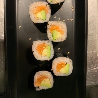 Sake Avocado Maki (6 Pcs.) görseli