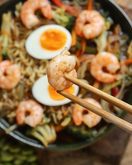 Karidesli Ramen görseli