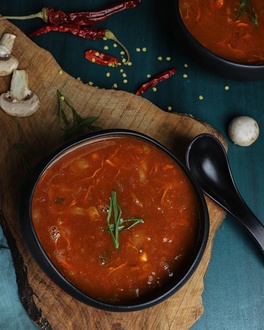 Acılı Ekşili Çin Çorbası görseli