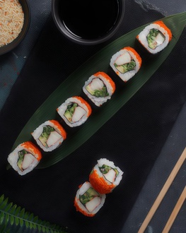 Spicy Ebi California Roll (8 Pcs.) görseli