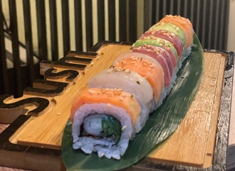 Rainbow Roll ( 8 Pcs.) görseli