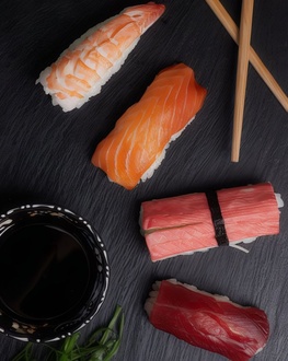 Rainbow Nigiri (16 Pcs.) görseli