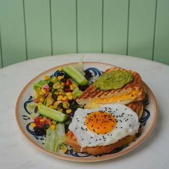 Hindi Fümeli Tost görseli