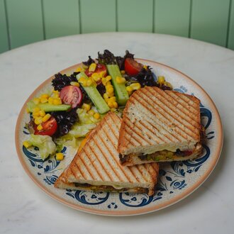 Sebzeli Tost görseli