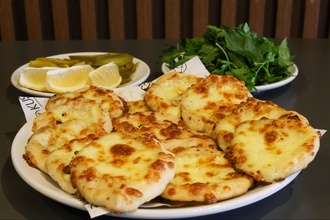 Peynirli Kuşgözü Lahmacun (15 Adet) görseli