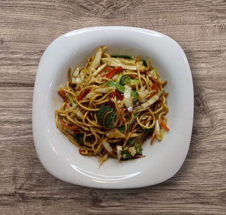 Sebzeli Erişte görseli