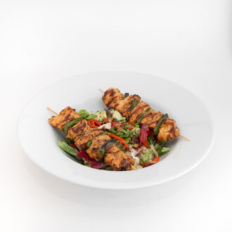 Yeşil Mercimekli Izgara Tavuk Salatası görseli