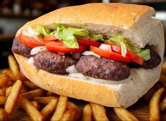 Yarım Ekmek Arası Köfte görseli