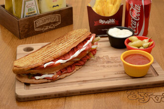 Süper Ayvalık Sucuk Ekmek Menü görseli