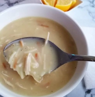 Terbıyelı Tavuk Suyu Corbası görseli