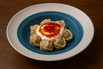 Vareniki (Patatesli Rus Mantısı) görseli