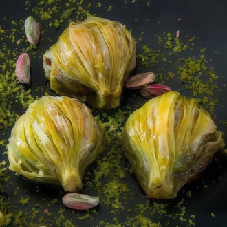 Fıstıklı Midye Baklavası (1 Kg.) görseli