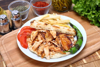 Bol Soslu Porsiyon Tavuk Döner görseli