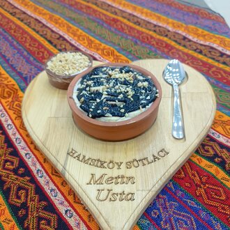 Çikolata Soslu Muzlu Hamsiköy Sütlacı görseli