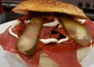 Salamlı Sandviç görseli