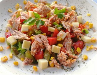 Ton Balıklı Diet Salata görseli