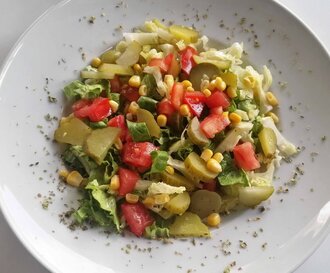 Mevsim Salata görseli