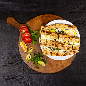 Ispanaklı Yumurtalı Pide görseli