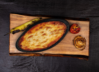 Kiremitte Kaşarlı Sucuk görseli