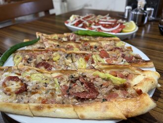 Karışık Pide görseli