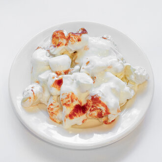 Yoğurtlu Makarna görseli